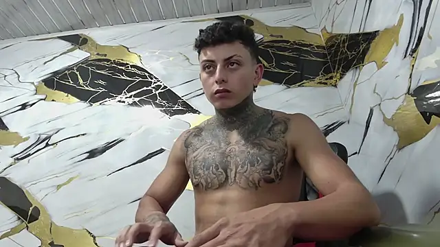 Kevin22 222 online show from 5, 1, 2025