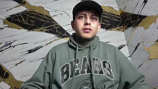 Kevin22 222 online show from 14, 1, 2025