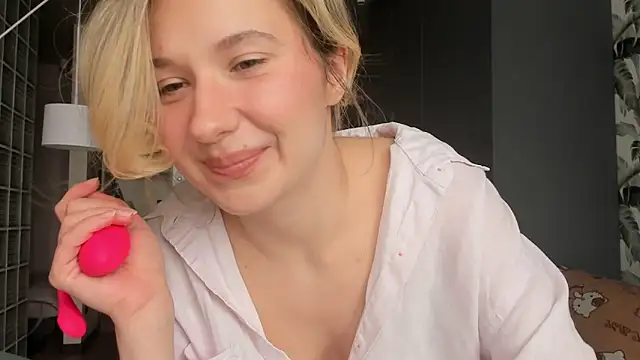 Snapshot of Lilith_lutherlow chatting on 15, 3, 2026 Lilith lutherlow online show from 15, 3, 2026