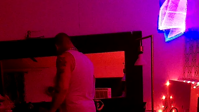 Snapshot of RawRyder8 chatting on 16, 10, 2025 RawRyder8 online show from 16, 10, 2025