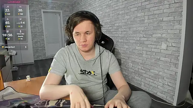 iliaskrislove online show from 20, 2, 2025