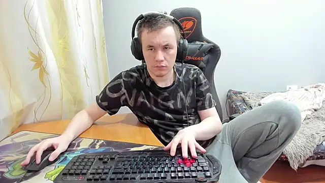 iliaskrislove online show from 5, 11, 2025