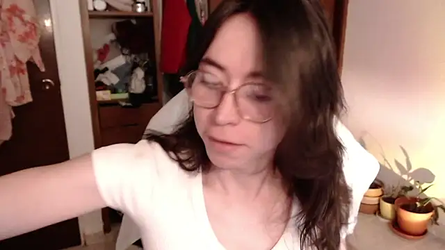 emily pearl  online show from 9, 10, 2025