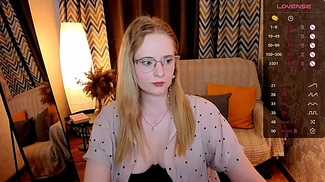 Aemilia  online show from 15, 9, 2025