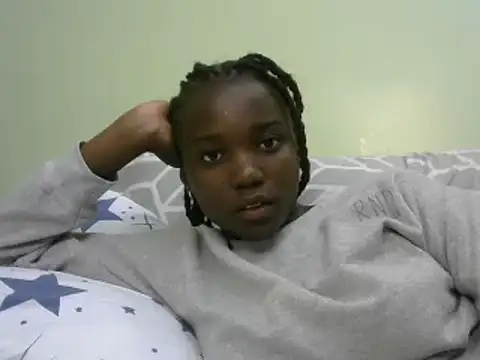 Latiffagodess online show from 13, 1, 2025