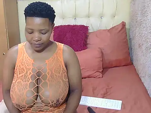 Xxxsluts online show from 15, 10, 2025