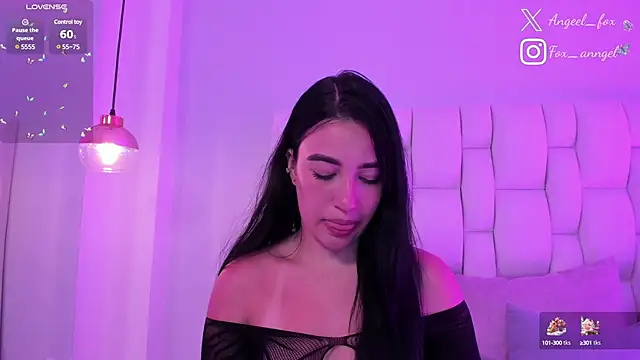 Snapshot of angeel_fox chatting on 17, 12, 2024 angeel fox online show from 17, 12, 2024