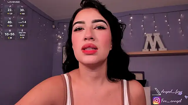 Snapshot of angeel_fox chatting on 12, 1, 2025 angeel fox online show from 12, 1, 2025