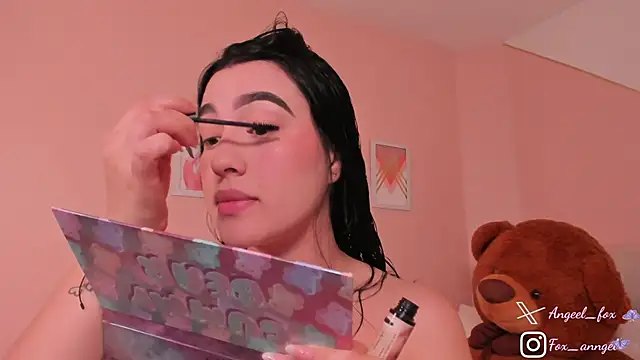 Snapshot of angeel_fox chatting on 28, 10, 2025 angeel fox online show from 28, 10, 2025