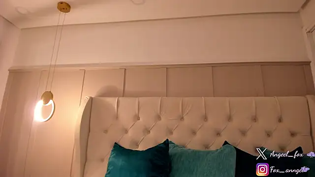 Snapshot of angeel_fox chatting on 30, 10, 2025 angeel fox online show from 30, 10, 2025