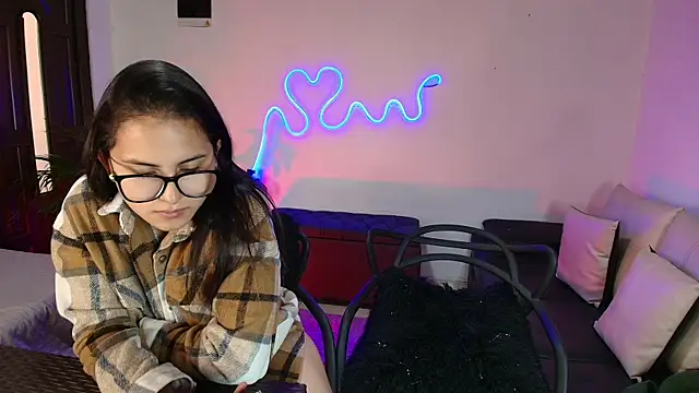 Jules n Gia online show from 23, 1, 2025