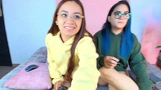 Jules n Gia online show from 30, 9, 2025
