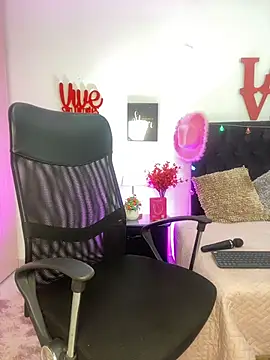 Snapshot of AriannaTorres chatting on 18, 11, 2025 AriannaTorres online show from 18, 11, 2025