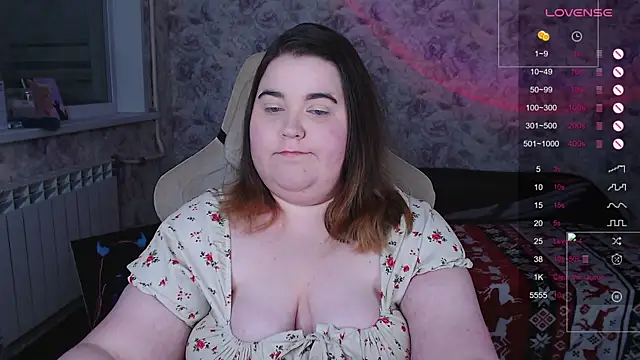 Estelle Hicks online show from 26, 11, 2025