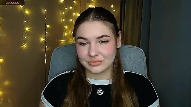 Snapshot of Glory_air chatting on 29, 10, 2025 Glory air online show from 29, 10, 2025