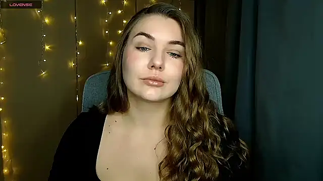 Snapshot of Glory_air chatting on 30, 10, 2025 Glory air online show from 30, 10, 2025