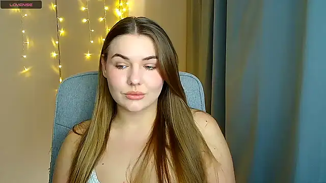 Snapshot of Glory_air chatting on 14, 11, 2025 Glory air online show from 14, 11, 2025