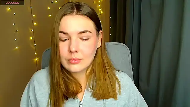 Snapshot of Glory_air chatting on 19, 11, 2025 Glory air online show from 19, 11, 2025