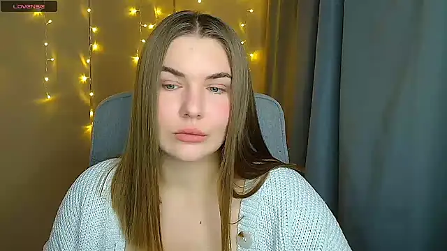 Snapshot of Glory_air chatting on 21, 11, 2025 Glory air online show from 21, 11, 2025