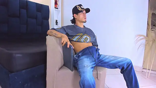 Jhonn Rhyss online show from 28, 11, 2025