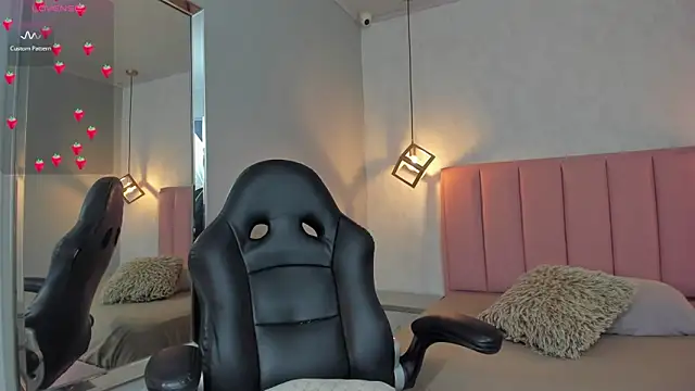 SUNNYCYRUS online show from 16, 2, 2026