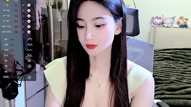 Snapshot of FeiFei-babe chatting on 24, 1, 2025 FeiFei-babe online show from 24, 1, 2025