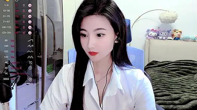 Snapshot of FeiFei-babe chatting on 13, 2, 2025 FeiFei-babe online show from 13, 2, 2025