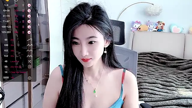 Snapshot of FeiFei-babe chatting on 28, 2, 2025 FeiFei-babe online show from 28, 2, 2025