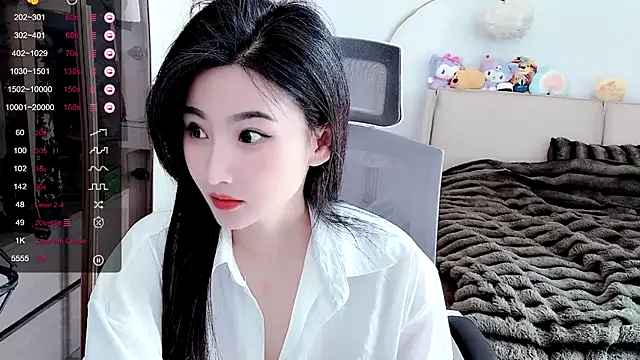 Snapshot of FeiFei-babe chatting on 8, 3, 2025 FeiFei-babe online show from 8, 3, 2025