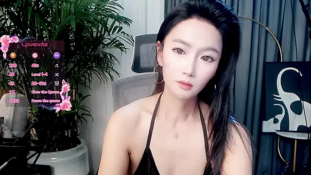 Snapshot of FeiFei-babe chatting on 19, 11, 2025 FeiFei-babe online show from 19, 11, 2025