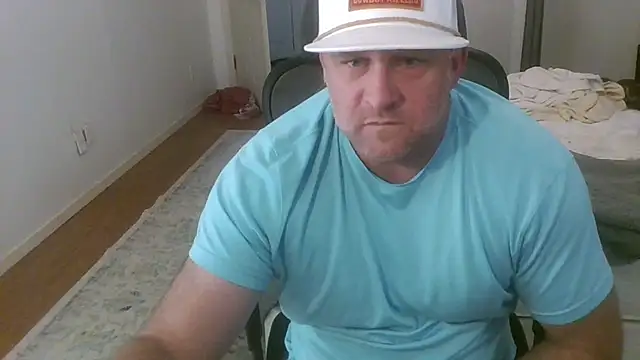 Snapshot of poundyouout69 chatting on 1, 2, 2025 poundyouout69 online show from 1, 2, 2025