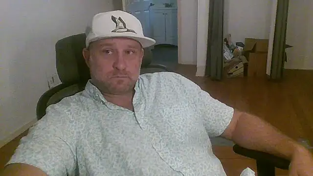 Snapshot of poundyouout69 chatting on 28, 11, 2025 poundyouout69 online show from 28, 11, 2025