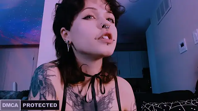 NaughtyLittleFox online show from 16, 1, 2026