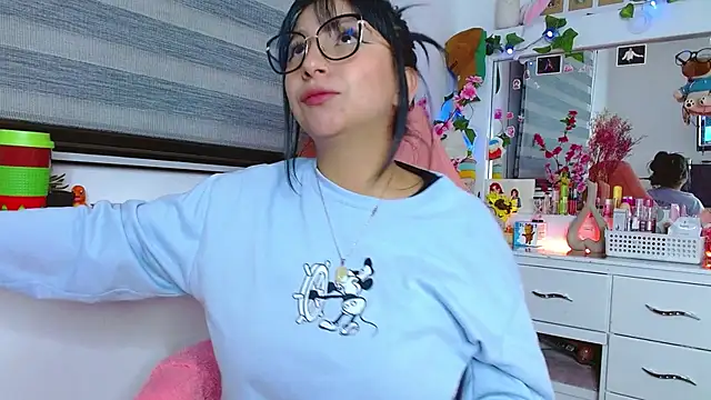 Snapshot of Littlerouse_ chatting on 7, 1, 2025 Littlerouse online show from 7, 1, 2025