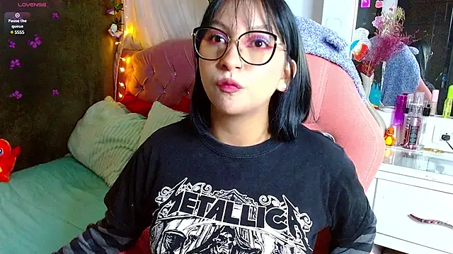 Snapshot of Littlerouse_ chatting on 20, 3, 2025 Littlerouse online show from 20, 3, 2025