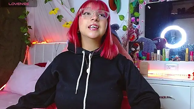 Snapshot of Littlerouse_ chatting on 16, 10, 2025 Littlerouse online show from 16, 10, 2025