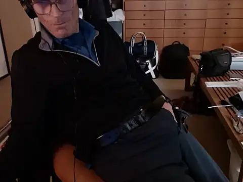 Richard Dixon online show from 21, 3, 2025