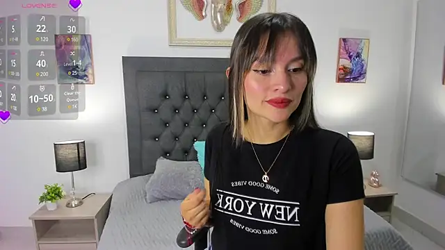 manu lara online show from 6, 3, 2025