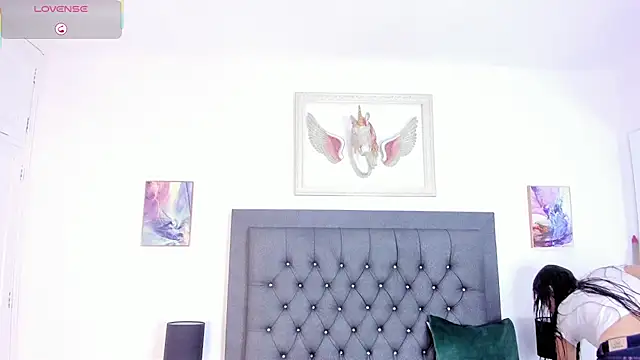 manu lara online show from 3, 10, 2025