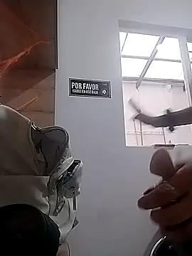 manu lara online show from 28, 10, 2025