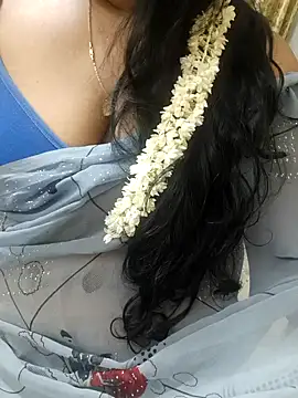 Snapshot of Janavi-janu chatting on 13, 10, 2025 Janavi-janu online show from 13, 10, 2025