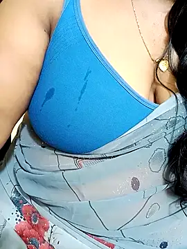 Snapshot of Janavi-janu chatting on 22, 10, 2025 Janavi-janu online show from 22, 10, 2025