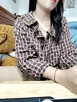 cream1299 online show from 12, 2, 2025