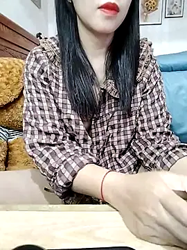 cream1299 online show from 16, 2, 2025