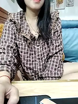 cream1299 online show from 16, 2, 2025