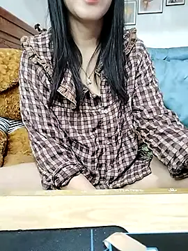 cream1299 online show from 17, 2, 2025