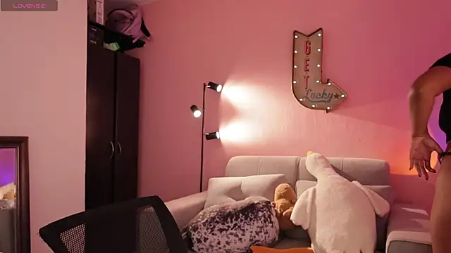 srtaliz online show from 11, 11, 2025