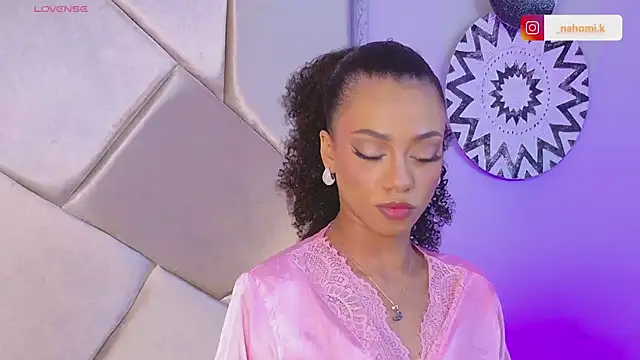 Snapshot of Nahomi_King chatting on 24, 2, 2025 Nahomi King online show from 24, 2, 2025