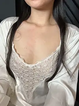 Snapshot of Salibae_Nha chatting on 6, 10, 2025 Salibae Nha online show from 6, 10, 2025