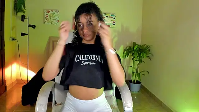 keyla roberts777 online show from 3, 2, 2025